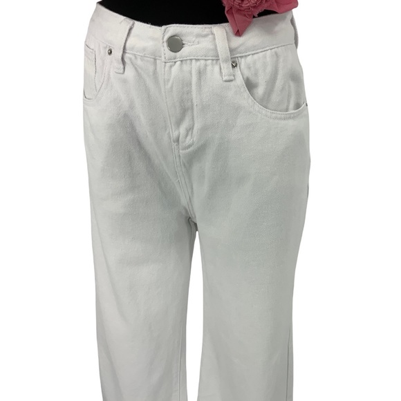 Revolve Superdown Lucy Crop Flare White Jeans B7 - Picture 5 of 13